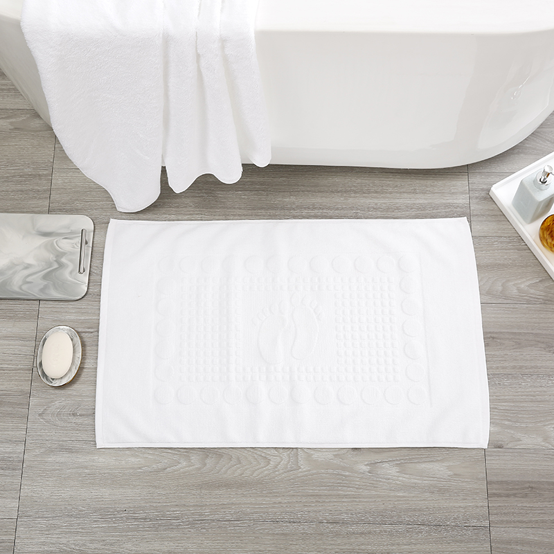 Cotton Hotel Bath Mat Wholesale Embossed Footprint & Polka Dot Towel Bath Mats