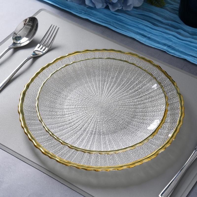 Lukse Glas-eteplate in groot hoeveelhede met goud- en silwer rande vir troues en hotelbanquete