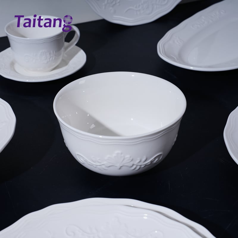 Floral Embossed Porcelain Dinnerware Set White Dinnerware Hotel Collection & Wholesale Plates Sets