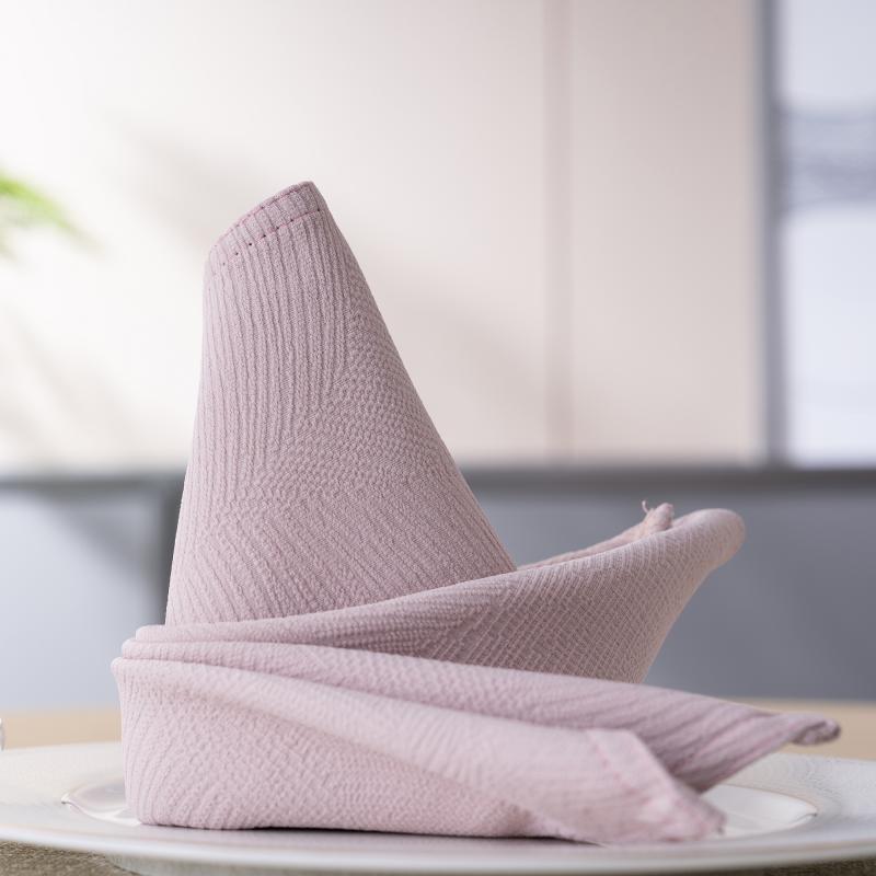 Khăn ăn khách sạn chất liệu cotton-linen màu hồng sen, kích thước 50x50 cm – Thiết bị phục vụ khách sạn cao cấp, khăn trải bàn khách sạn sang trọng cho lễ cưới và tiệc, bán sỉ