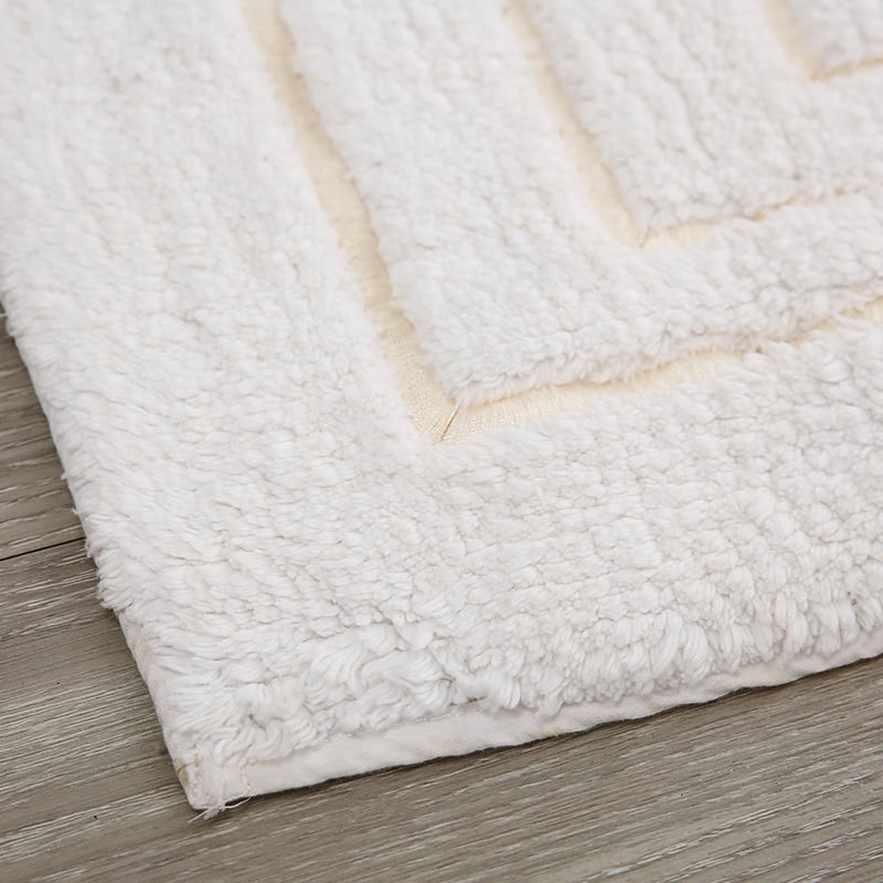 Luxury Framed Hotel Bath Mat Wholesale White Plush Hotel Style Bath Mat for 5-Star Hotel Collection