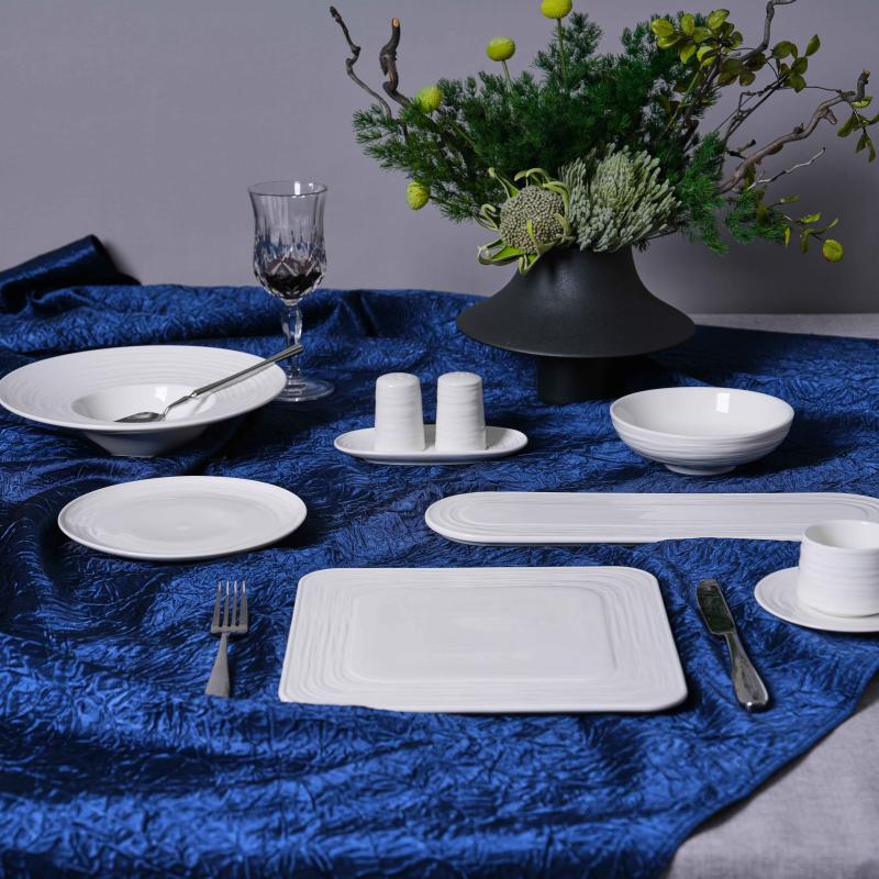 Commercial High-Fired Porcelain Dinnerware Set for Luxury Hotels & Restaurants