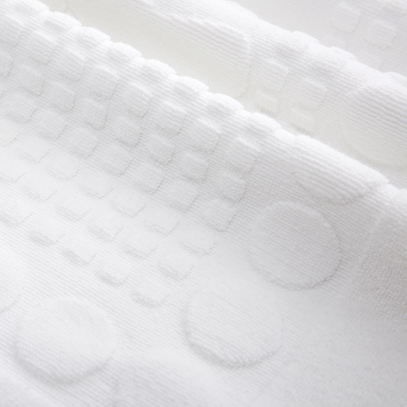 Cotton Hotel Bath Mat Wholesale Embossed Footprint & Polka Dot Towel Bath Mats
