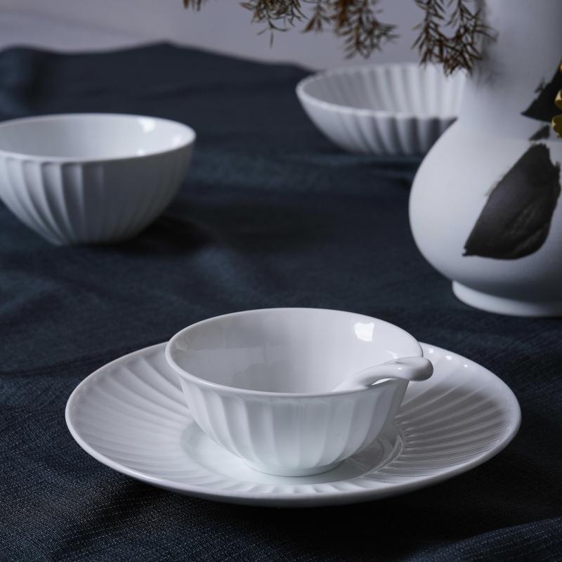Luxury White Fluted Hotel Porcelain Collection Dishes & Formal Dinnerware for Fine Dining