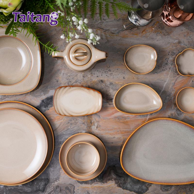 Sunbeam Yellow Ceramic Dinnerware Set Luxury Porcelain Dining Sets for High-End Hotels & Fusion Restaurants