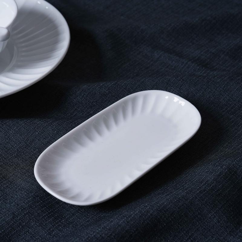 Luxury White Fluted Hotel Porcelain Collection Dishes & Formal Dinnerware for Fine Dining