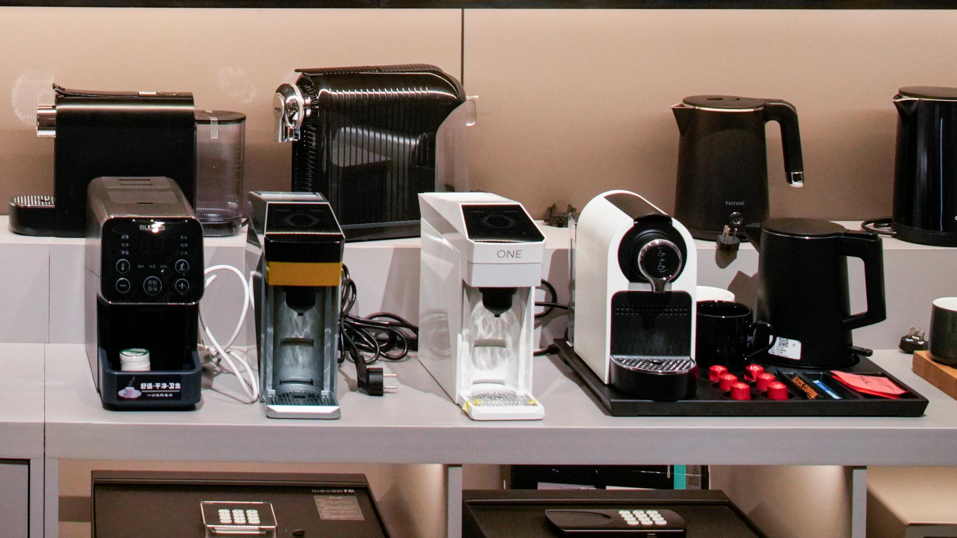 Why Are In-Room Hotel Coffee Machines Essential for Elevating Guest Satisfaction?