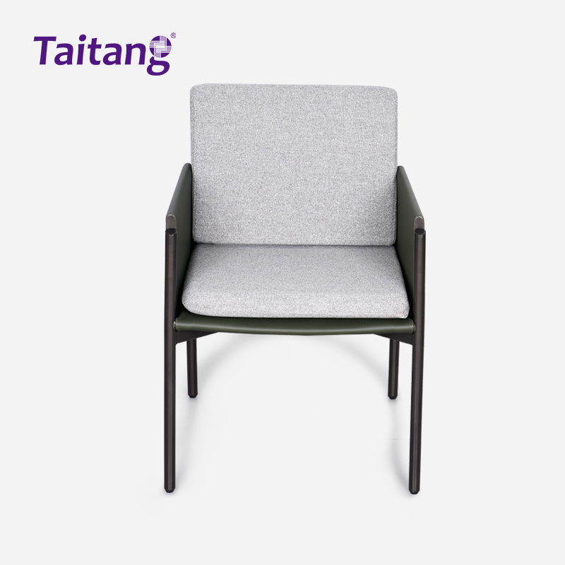 Luxury Modern Bar Chair Carbon Steel & Saddle Leather Lounge Seating for Boutique Hotels