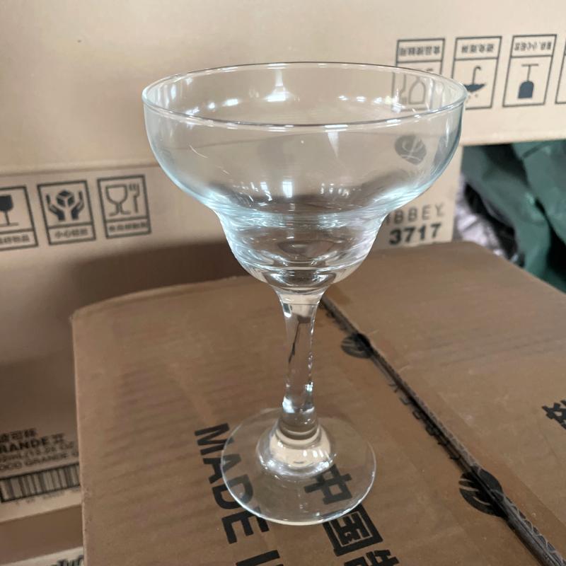 Commercial clear glass margarita cocktail stemware during pre-shipment quality inspection for hotel barware supply.JPG
