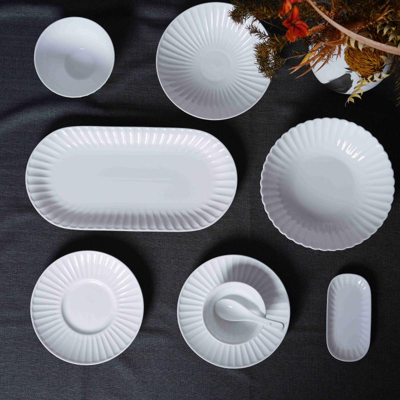 Luxury White Fluted Hotel Porcelain Collection Dishes & Formal Dinnerware for Fine Dining