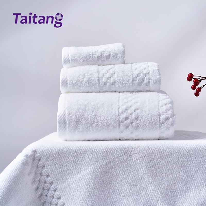 Wholesale Jacquard Pattern Hotel Towels 100% Cotton Bath Towel Collection for Commercial Hospitality