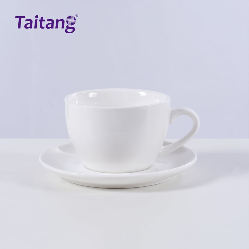 ชุดถ้วยกาแฟและจานรองถ้วยเซรามิกสำหรับขายส่ง ถ้วยกาแฟสีขาวสำหรับโรงแรม และถ้วยเอสเพรสโซ