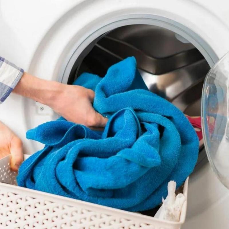 Demonstrating commercial-grade wash durability industrial machines require robust towels like Taitang’s to withstand frequent high-temperature cycles..jpg