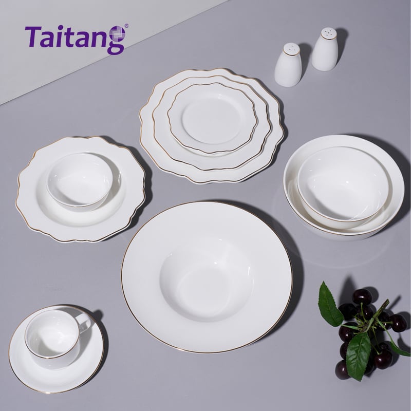 Luxury Gold-Rimmed Porcelain Dinnerware Collections Elegant Ceramic Dinnerware Set for 5-Star Hotels & Formal Banquets