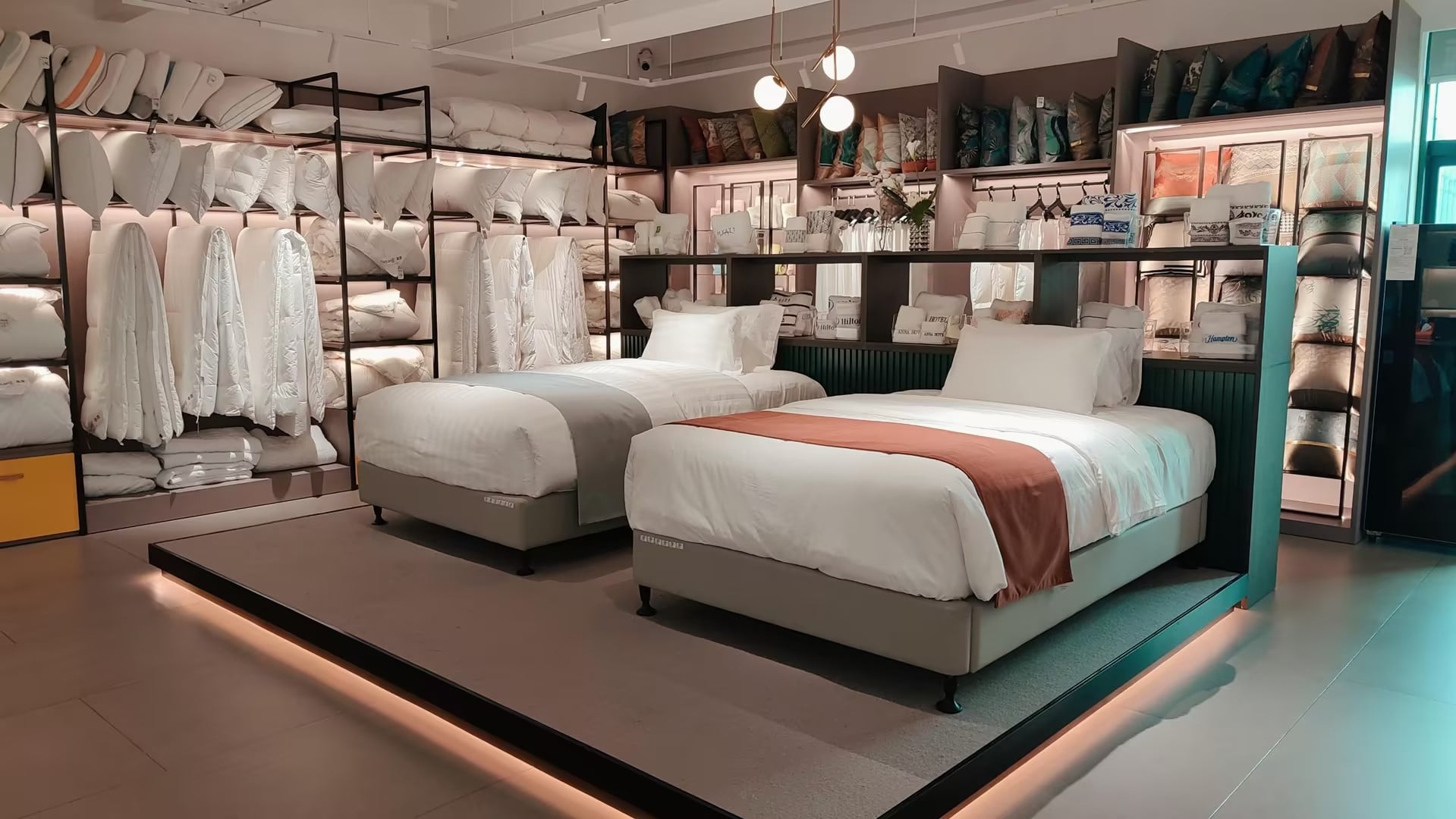 1. Bedroom OS&E.jpg