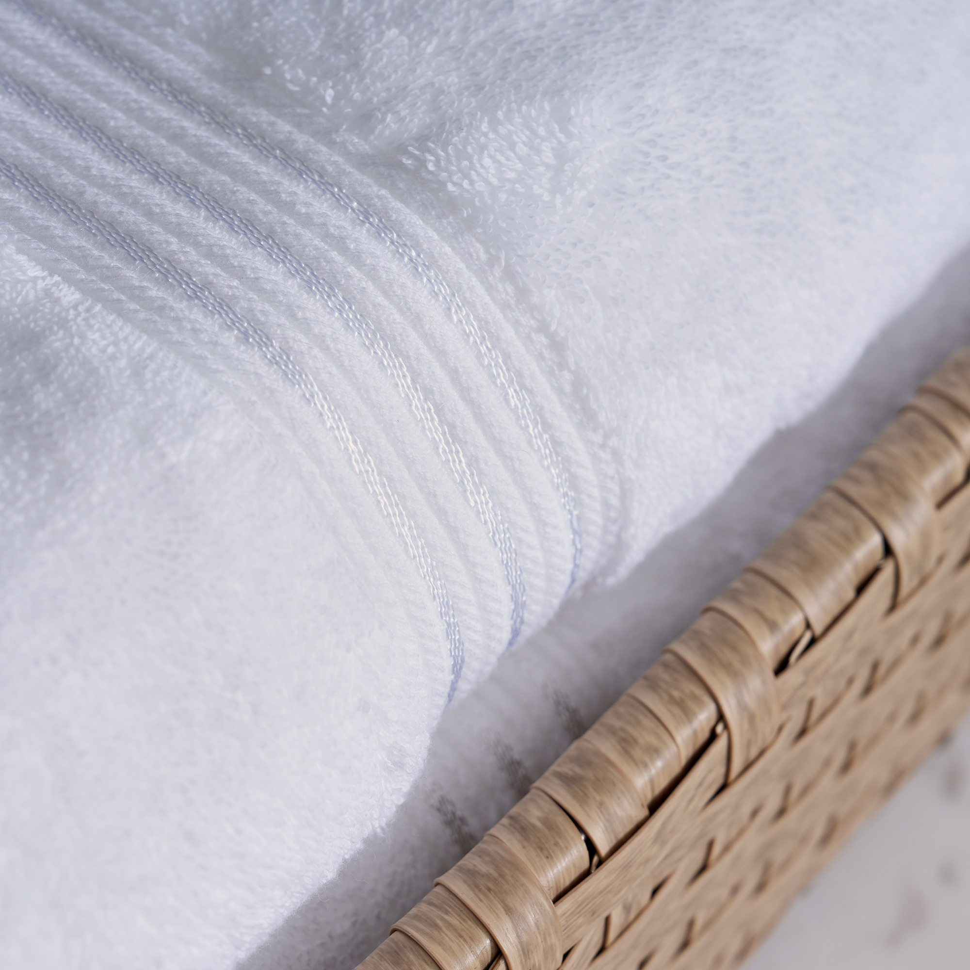 Khăn tắm khách sạn cao cấp 100% cotton, khăn tắm khách sạn dày dặn 16S với viền satin bóng mờ nổi bật