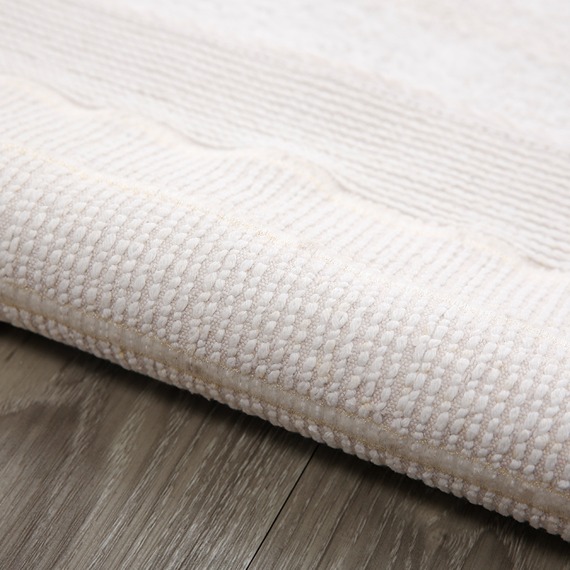 Luxury Framed Hotel Bath Mat Wholesale White Plush Hotel Style Bath Mat for 5-Star Hotel Collection