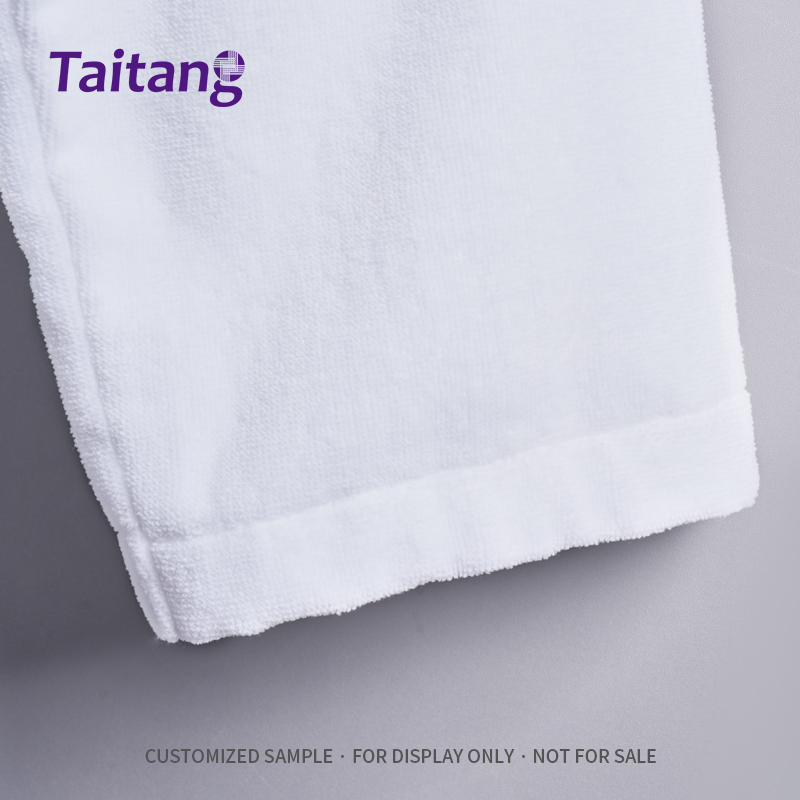 Oq mehmonxona badii bathrobe 1200 g, velur va teri paxtadan, shawl yaka, spa bathrobe, luks kurort kolleksiyasi, maxsus logotip bilan