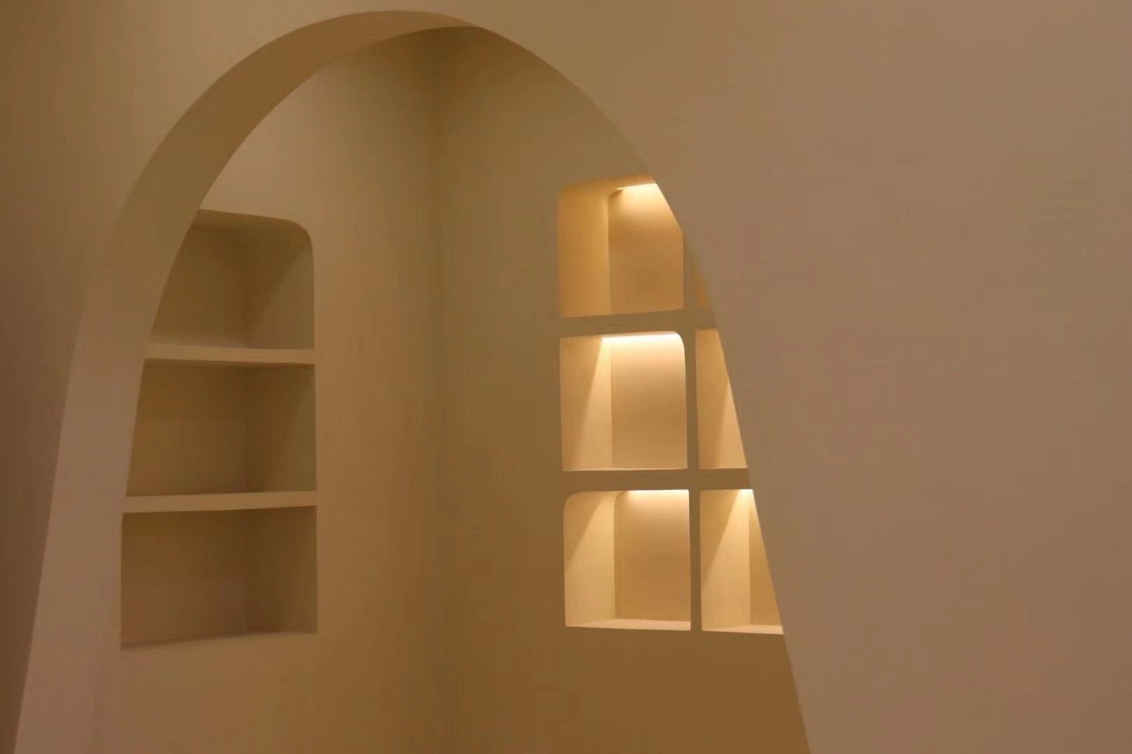Exceptional Benefits of Micro Cement Wall Finish