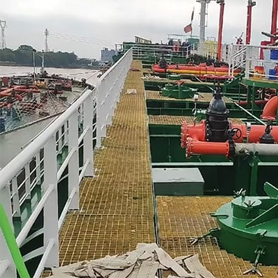 Brasiliaanse Oiltanke Installeer Radar Vloeistofvlakmeters
