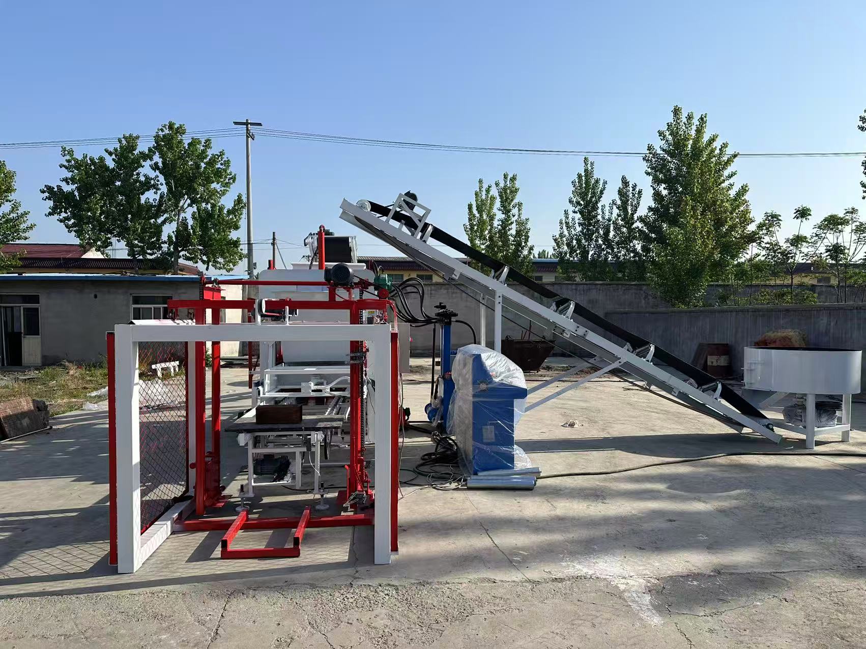 QT4-15S Fully Automatic Building Brick Production Machine