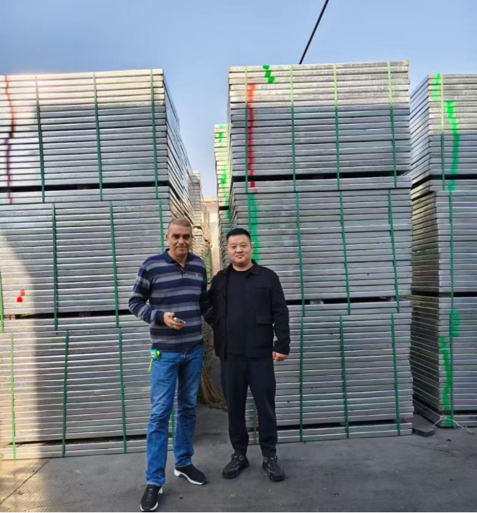 israeli client placed 10000 brick machine fiber pallets order-2