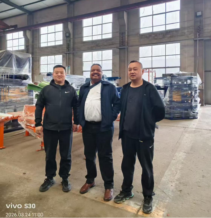 the entire family of our sudanese client mohammed abdelaziz ahmed elhag has maintained close ties with china for over two decades -2