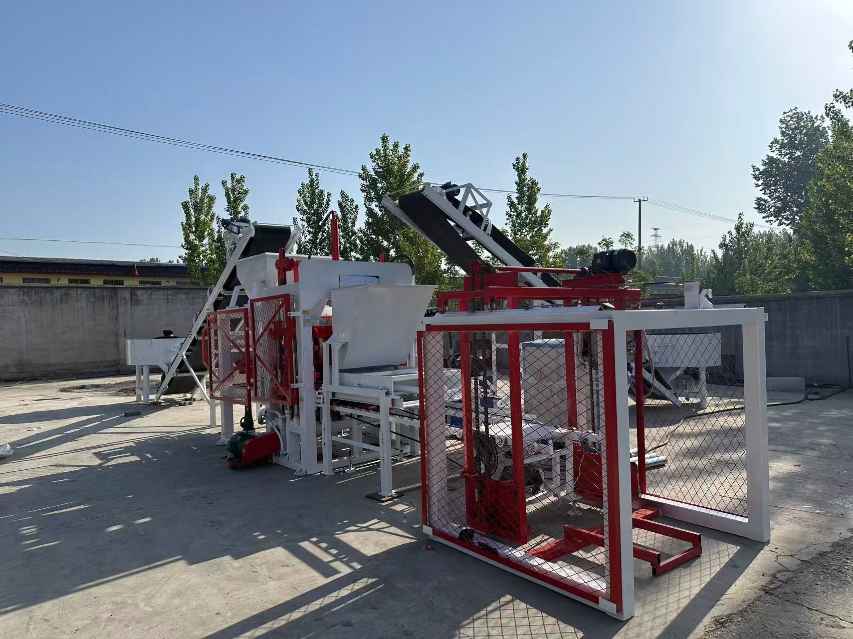 QT4-15S Fully Automatic Building Brick Production Machine