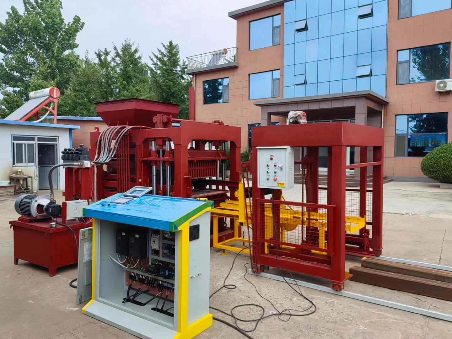 QT4-15B Hydraulic Fully Automatic Cement Hollow Brick Making Machine
