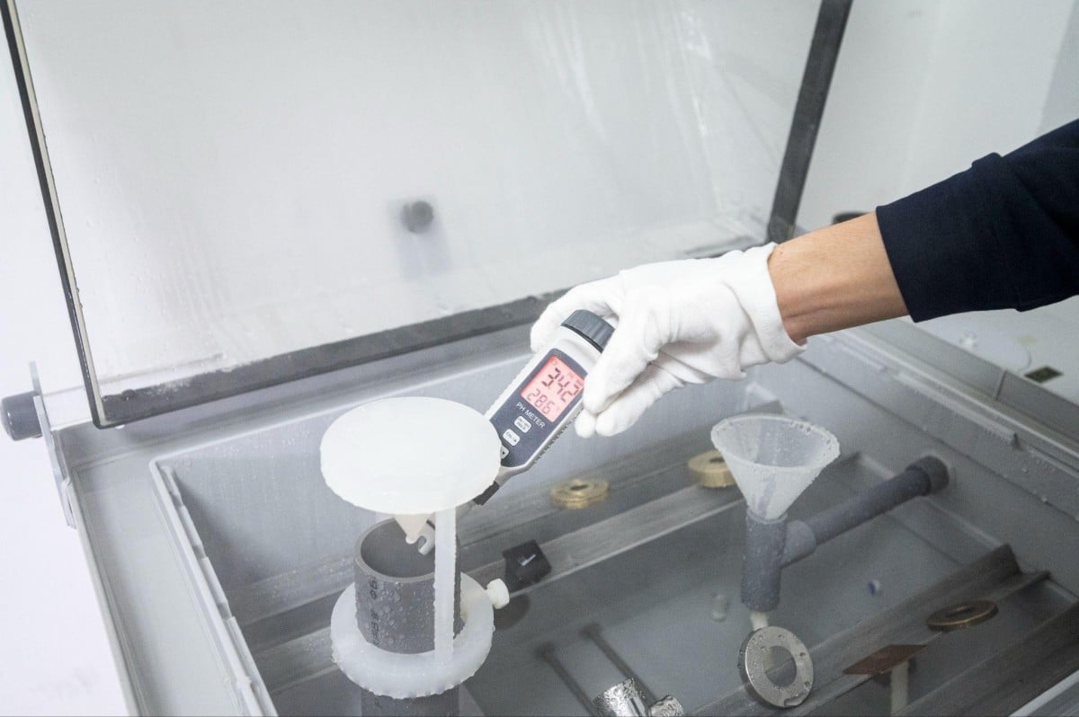 DZR LowLead Brass tap vs Zinc Alloy tap 48‑Hour Acidic Salt Spray Test Results  Watersino (2).jpg