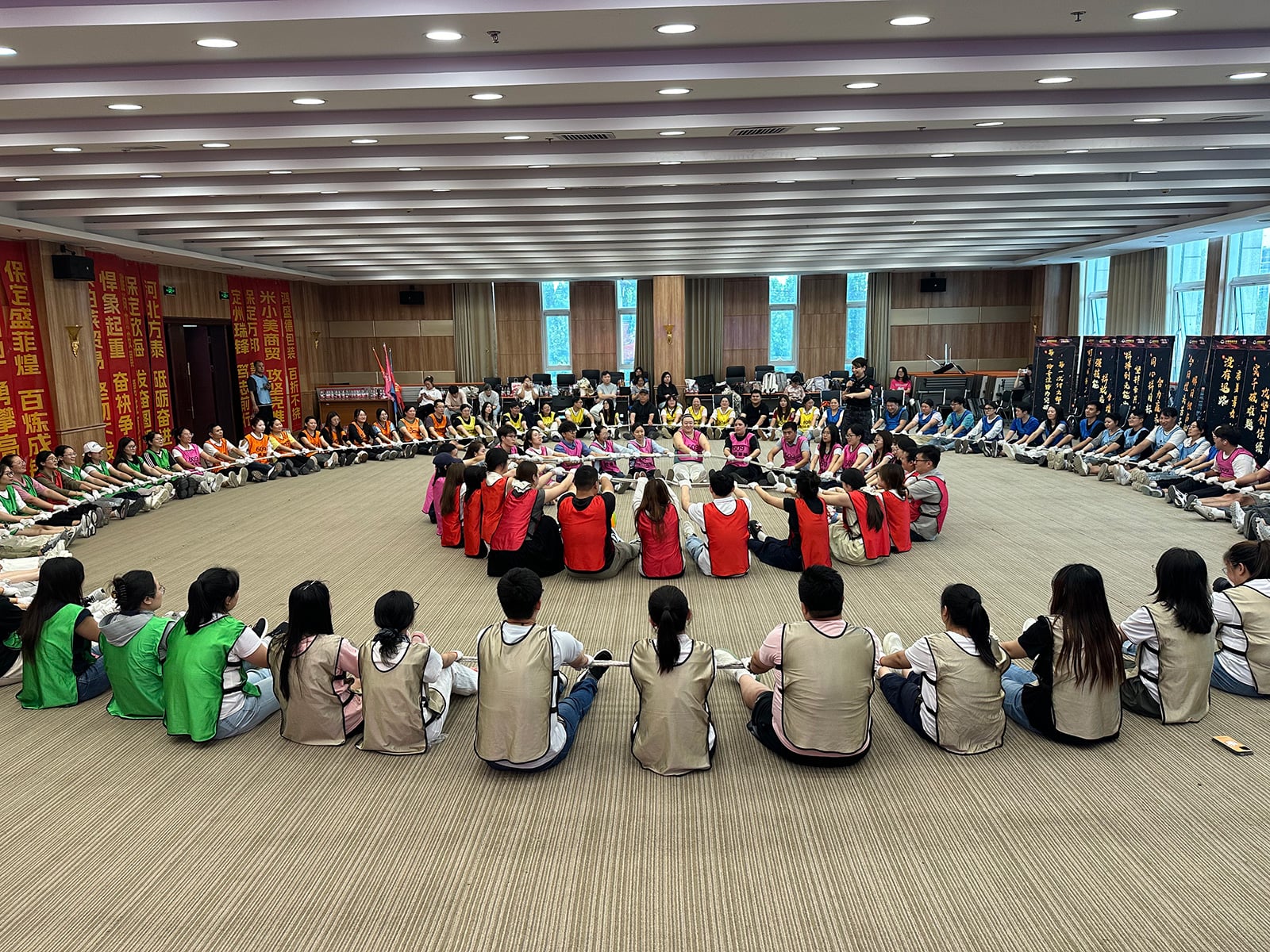 Winners Hydraulic Team Building: Boosting Cohesion for Superior B2B Sales Performance