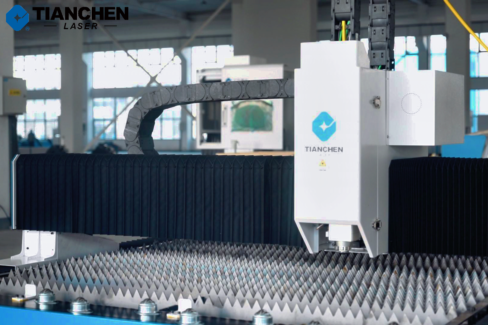 Découpeuses laser compactes pour les petites entreprises