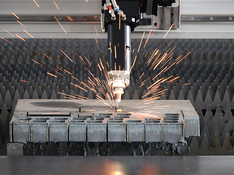 Découpe au laser métallique : Précision et efficacité