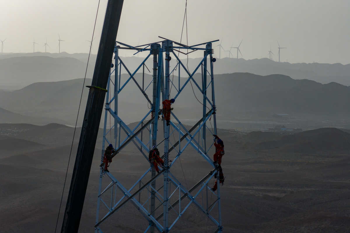 220KV de haute tension de transmission de l'électricité à Ningxia