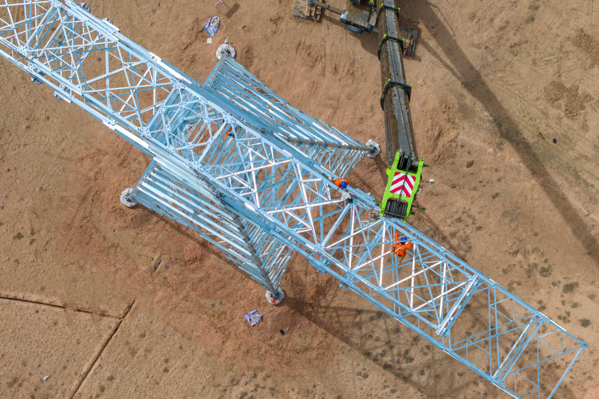 พลังงานส่งไฟฟ้าความแรงสูง 220KV ในนินชญา