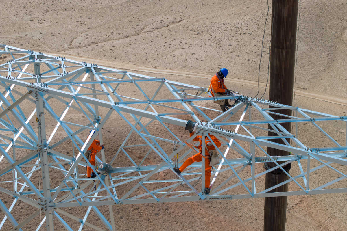 220KV de haute tension de transmission de l'électricité à Ningxia