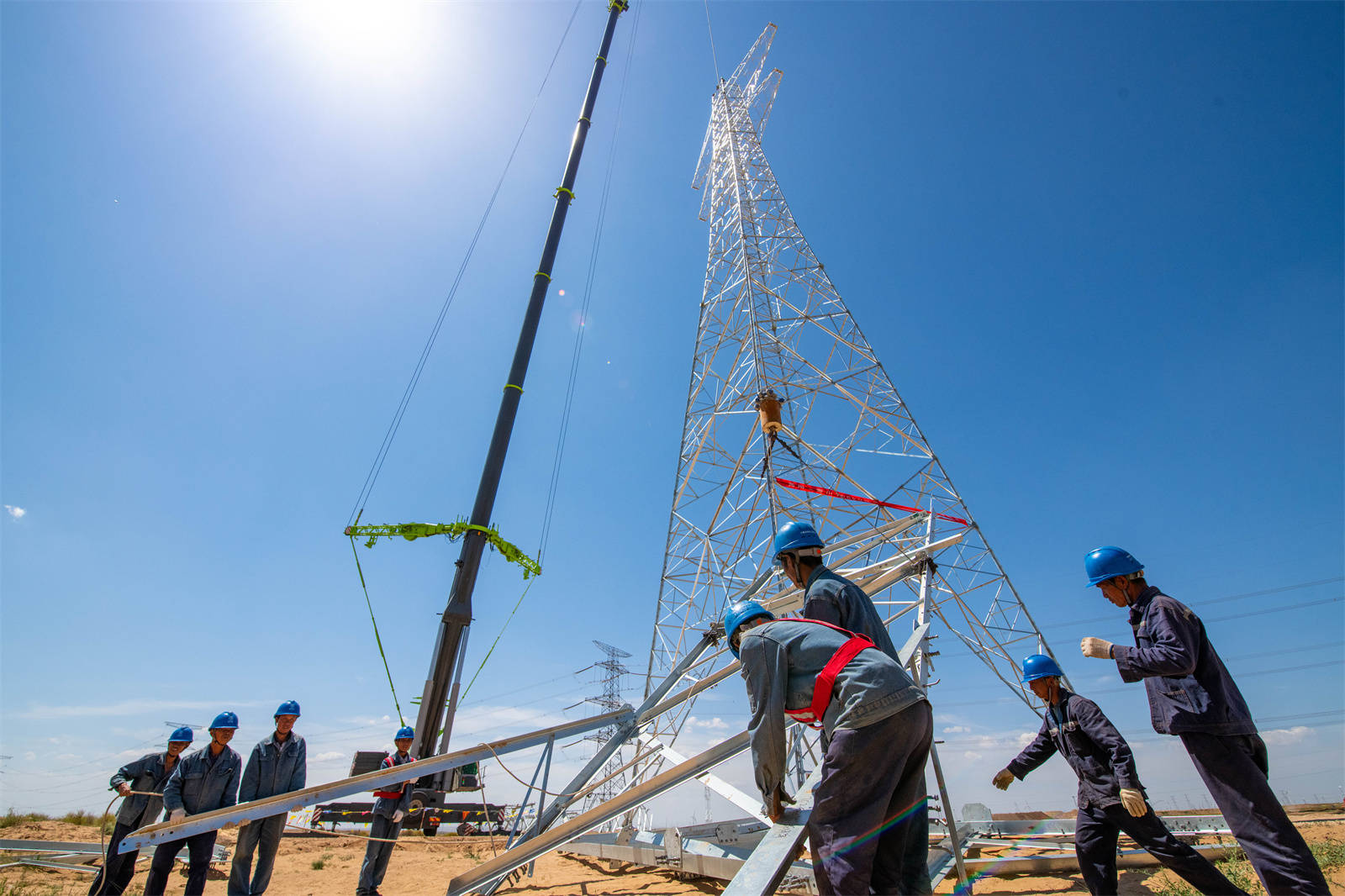 เสาส่งไฟฟ้า 750KV หนิงเซี่ย