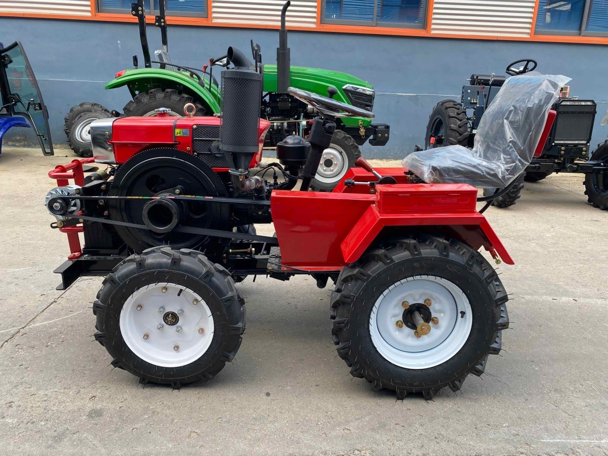 tractor.jpg