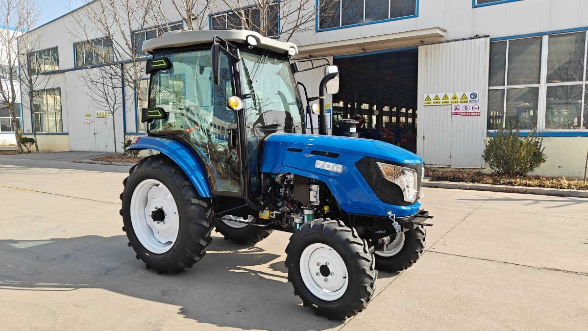tractor-2.jpg