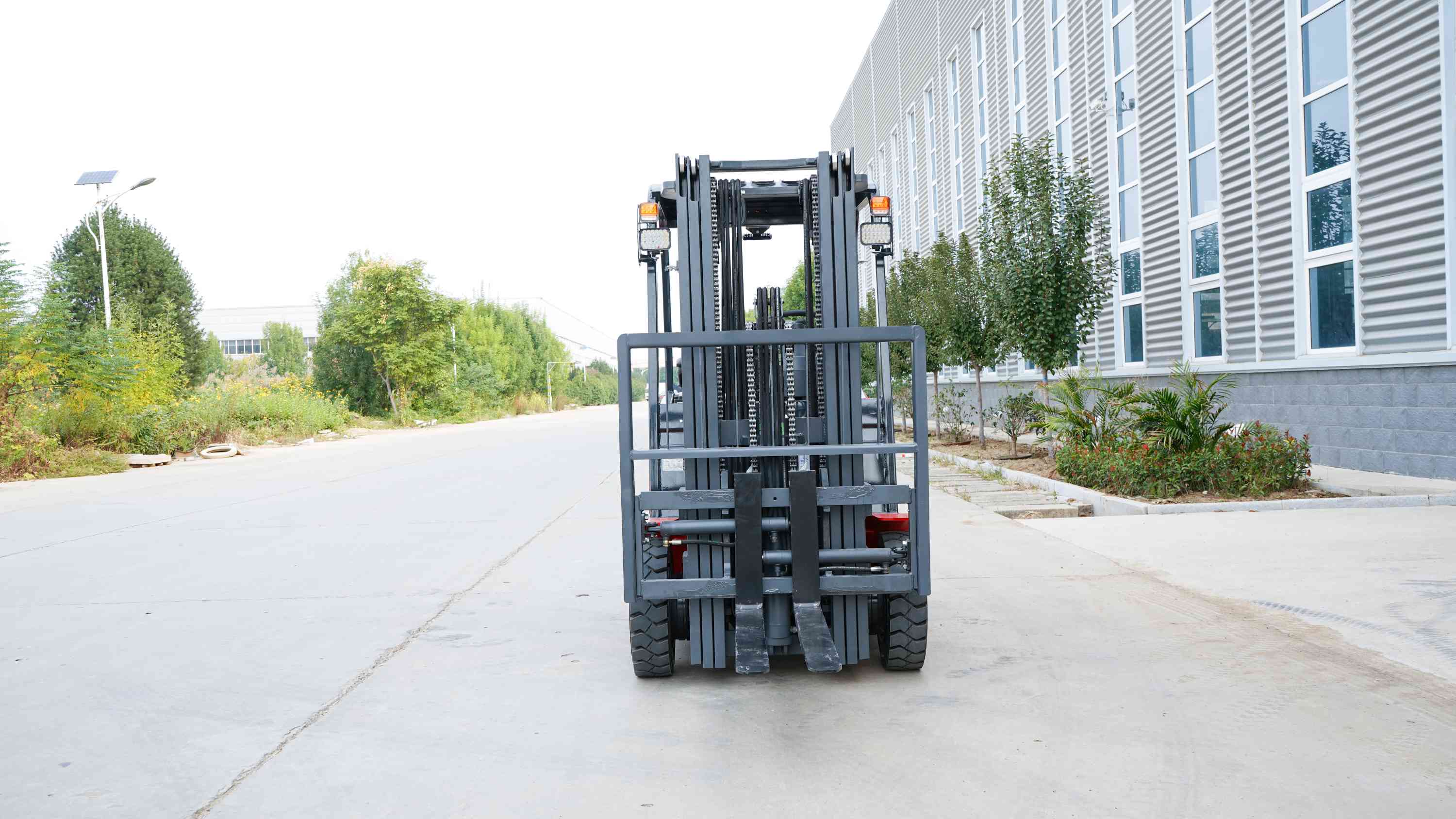 The Superior Performance of Heavy Duty Forklifts