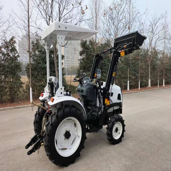 Električni mini traktor