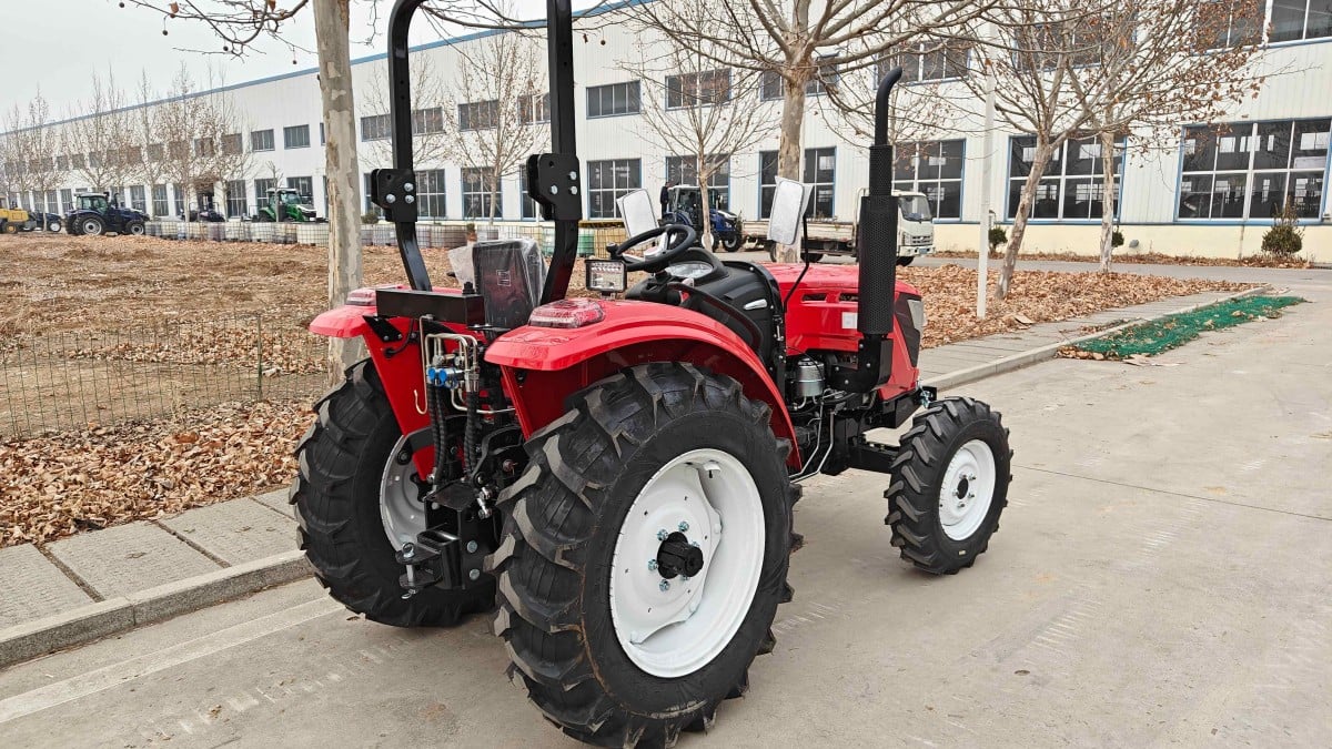 tractor-2.jpg