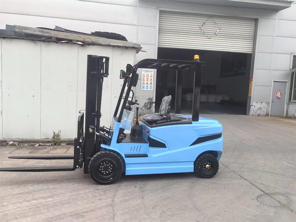 forklift-4.jpg