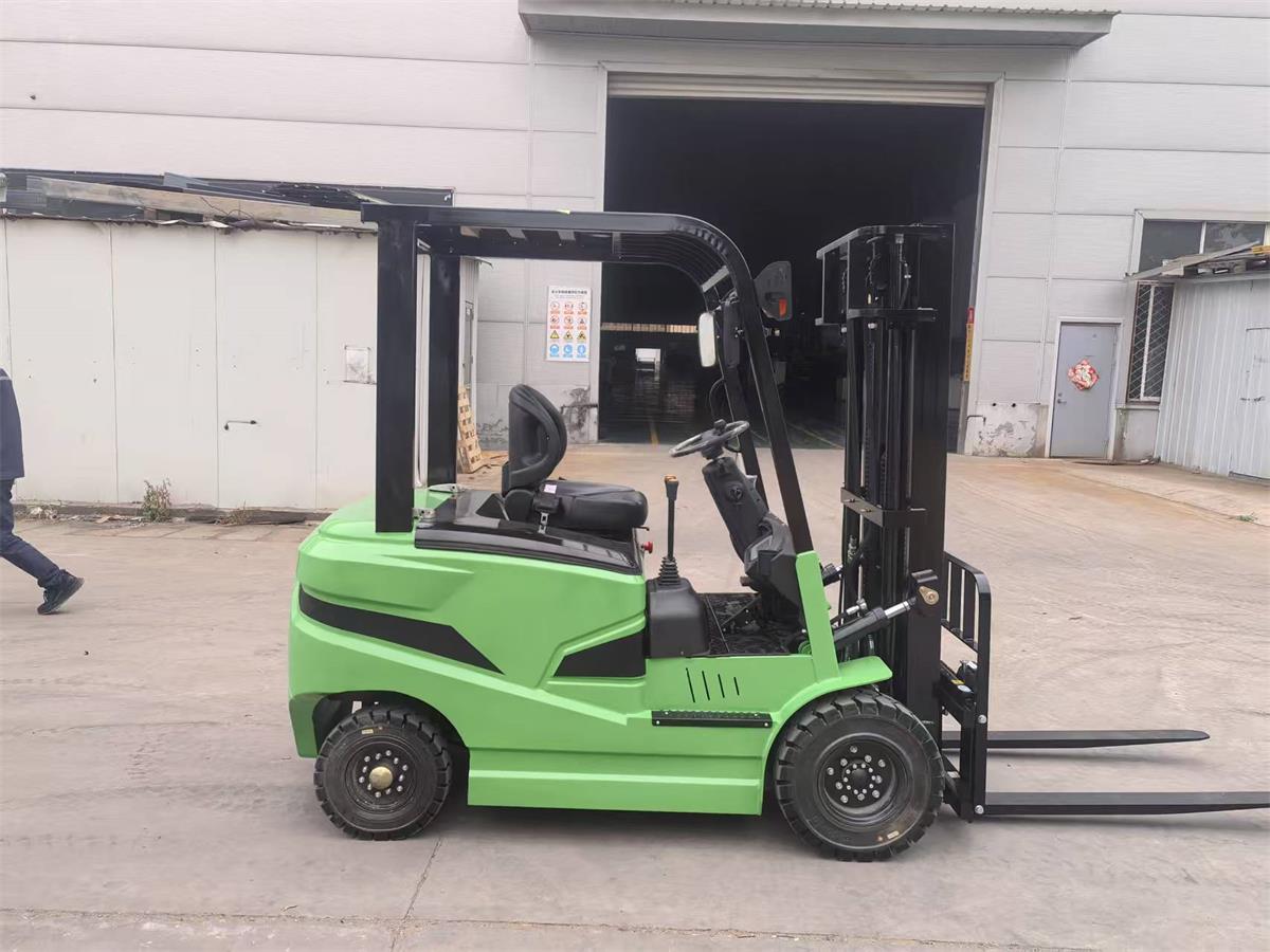 forklift.jpg