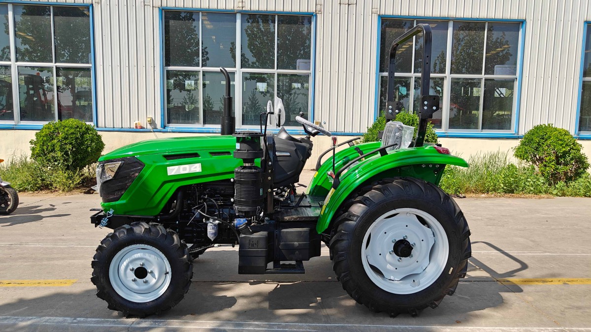 tractor-6.jpg