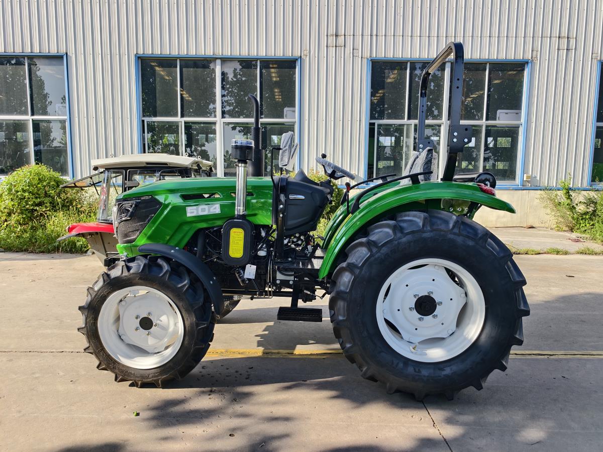 High-Power 4WD Agricultural Tractor for Efficient Farm Operations