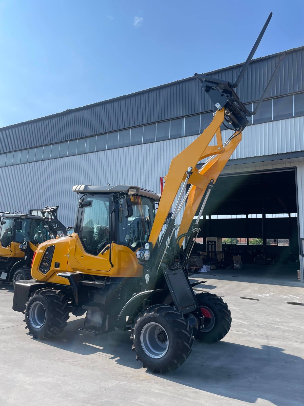 loader-1.jpg