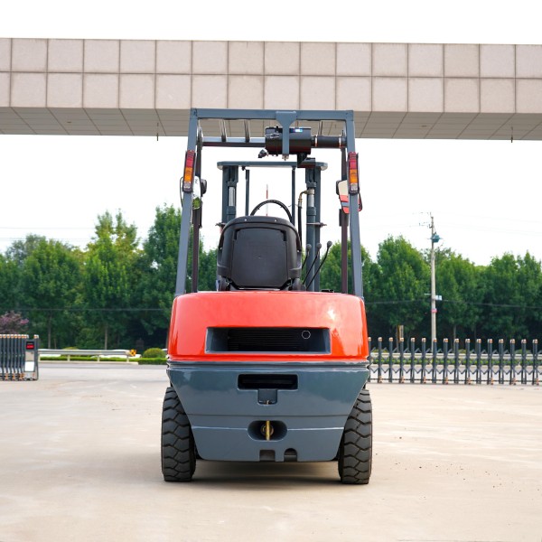 The Benefits of Using a Stand Up Forklif