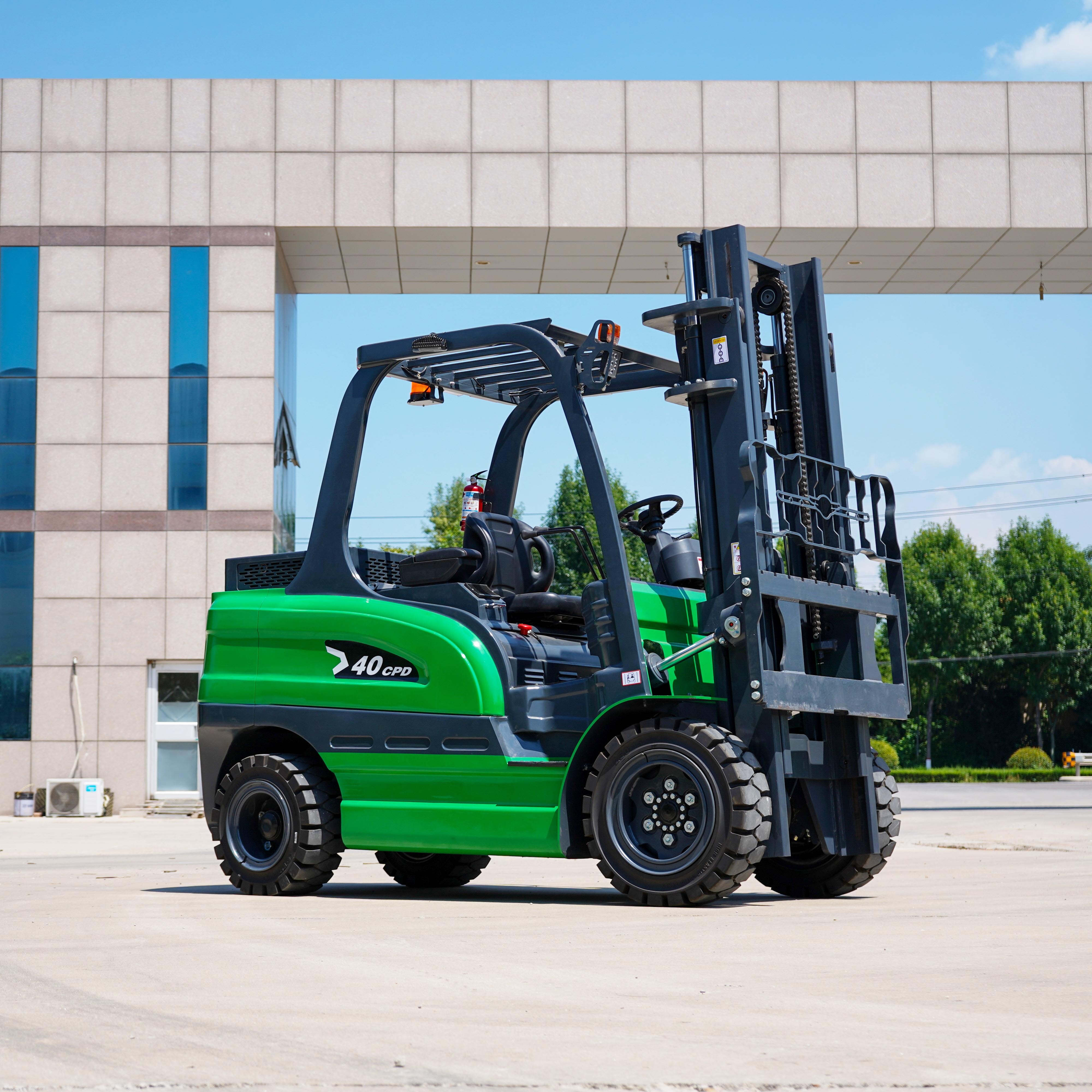 How 4 Wheel Electric Forklifts Can Handle Heavy Loads with Ease