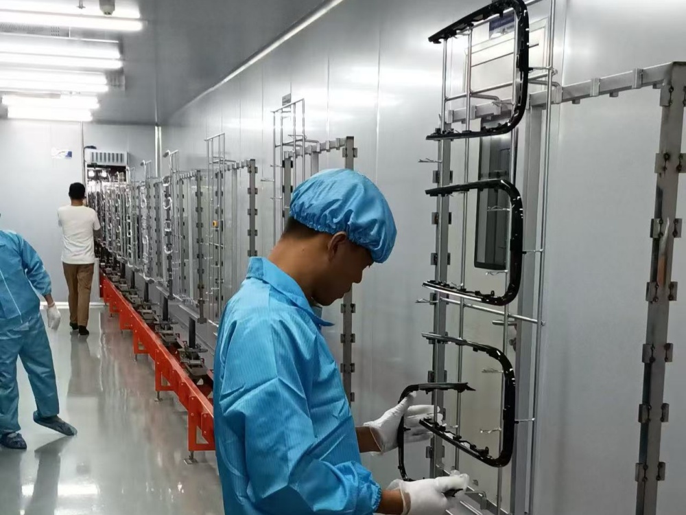 What are the application scenarios of automatic spraying machines?